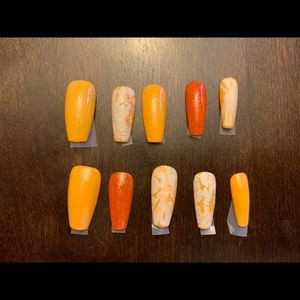 Orange glossy and matte Press on nails